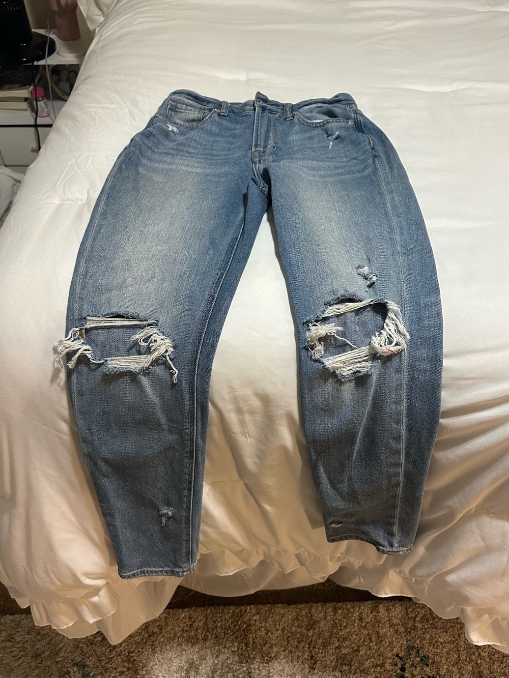 American Eagle Outfitters Women's Ripped Light Blue Skinny Jeans